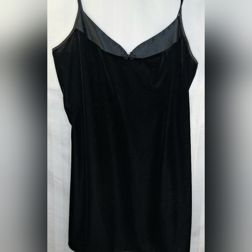 Vintage Dainty California Dynasty Polyester Black Velvet Mini Slip Dress Size M
